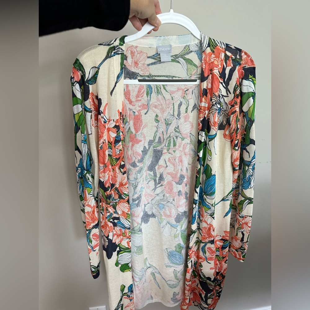 Chico’s top size 0